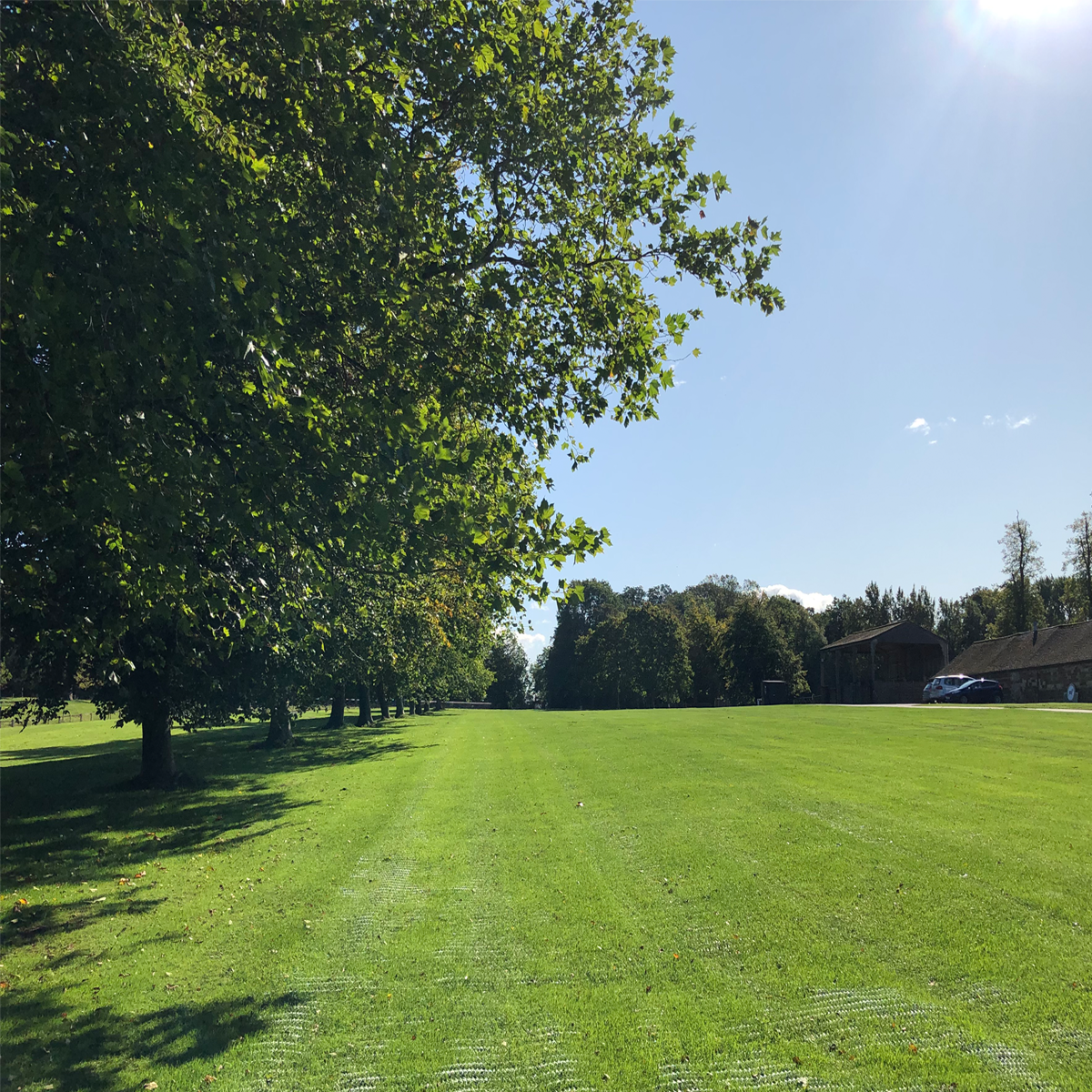Second image for GR14 Car Parking - Rockingham Castle