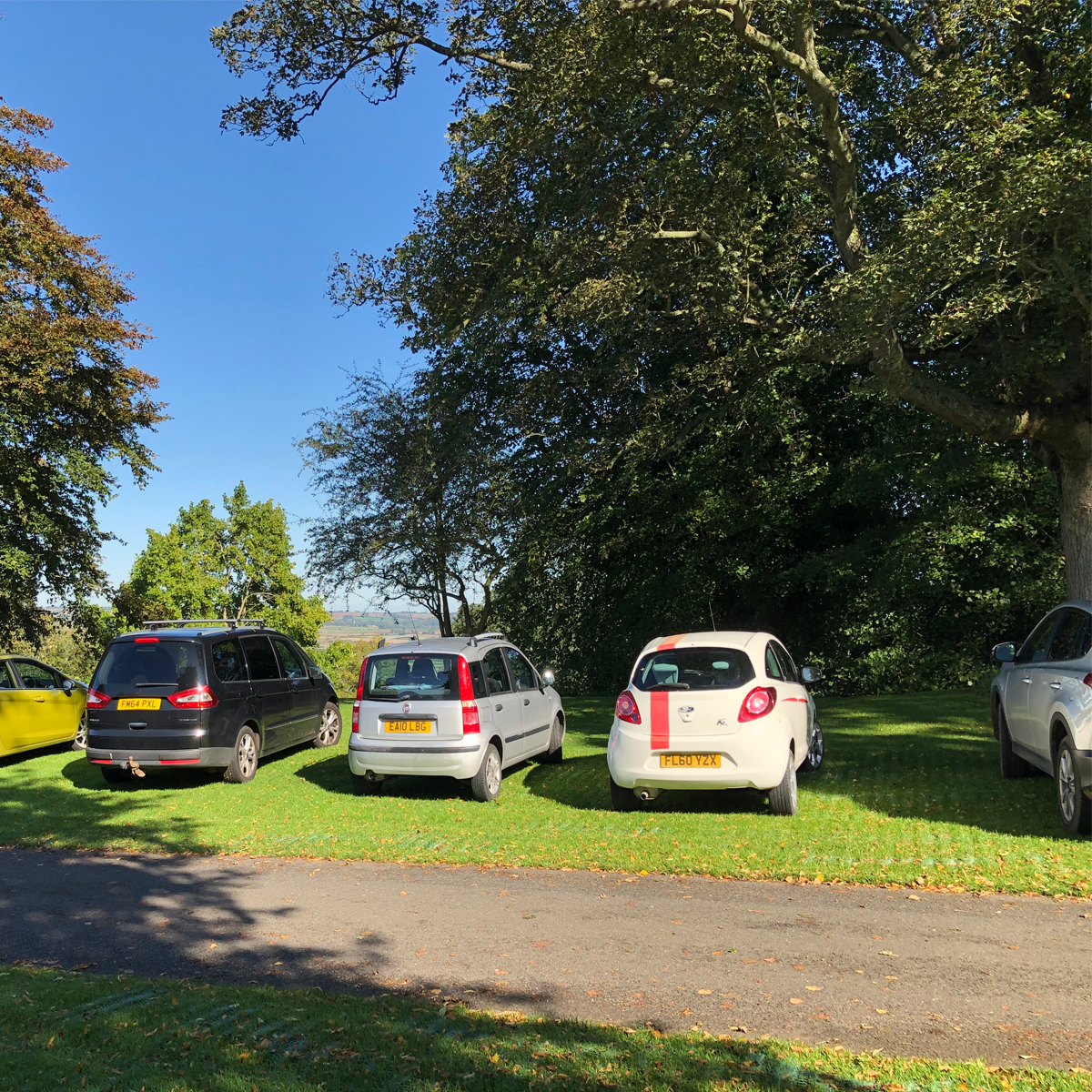 Third image for GR14 Car Parking - Rockingham Castle