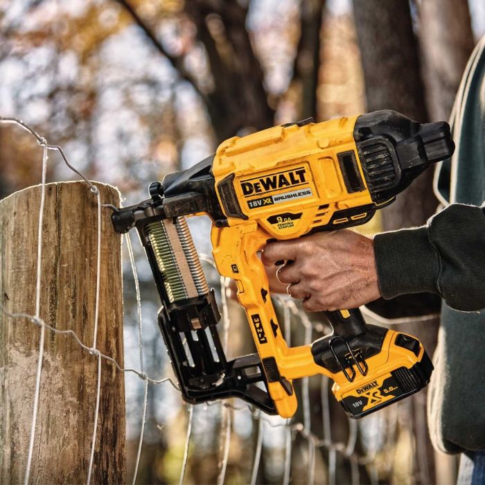 DEWALT Cordless 18V Li ION Fencing Stapler Gun Bare Unit
