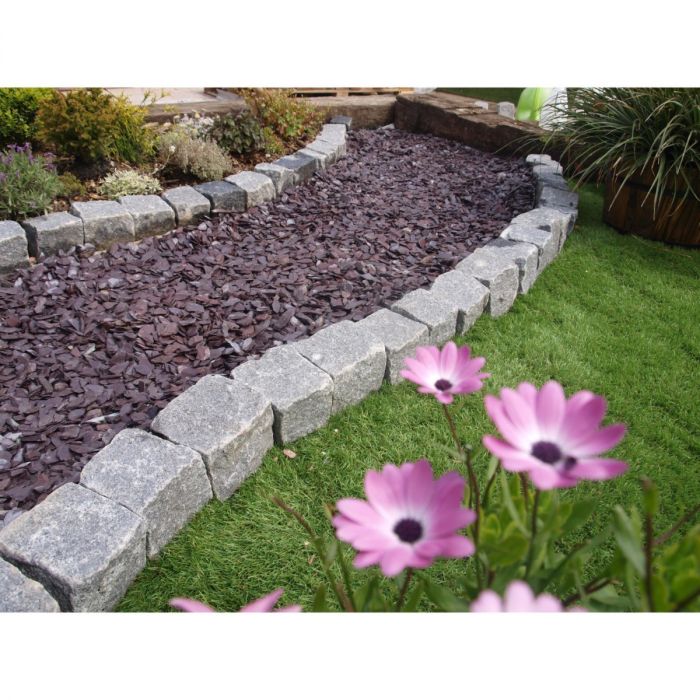 Plum Slate Chippings 20mm 20kg
