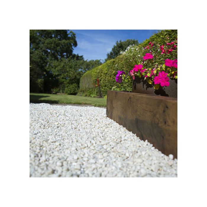 Polar White Chippings 8mm 11mm 850kg Bulk Bag