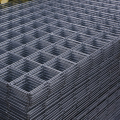 Suregreen | Standard Galvanised Wire Panel | 8 Gauge | 8ft x 4ft | 3" Holes