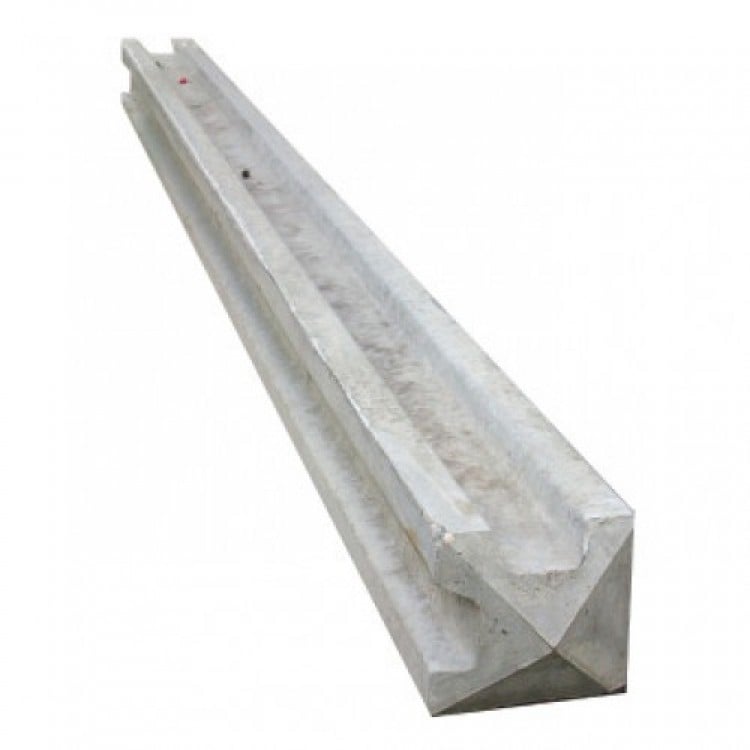 Suregreen | 10ft Concrete Corner Post